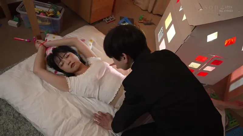 Trả thù anh trai thường xuyên bắt nạt bằng cách đụ người yêu anh ấy