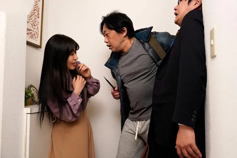 Cô gái lận đận gặp lại kẻ ép làm tình mình 10 năm trước