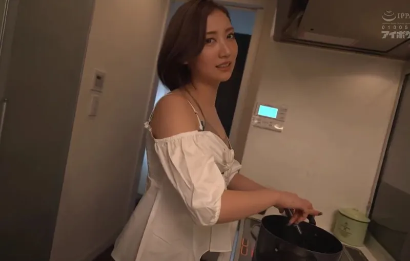 Cậu em ông chồng may mắn và người vợ sắp cưới của anh trai có chiếc lưỡi điêu luyện